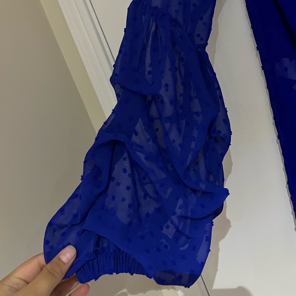 Casual Textured Detailed Blouse - Picture 4 of 4